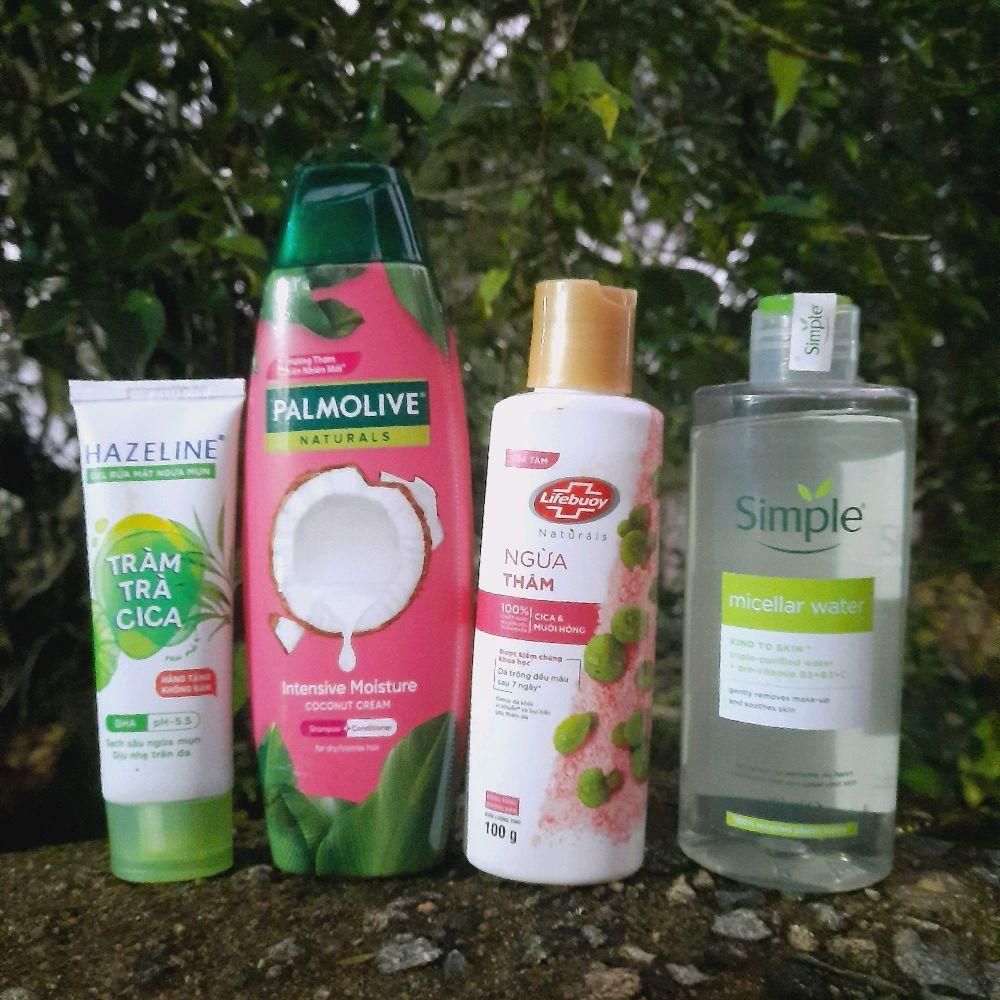 SÉT DU LỊCH 4 : Dầu gội palmolive 180g + Sữa rửa mặt Hazeline 40g + Sữa tắm Lifebuoy 100g + Nước tẩy