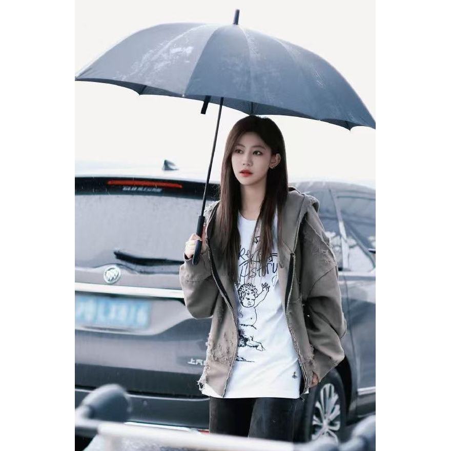 Sản phẩm độc quyền áo thun ngắn tay Yuan Yiqi, họa tiết hoạt hình, dáng rộng từ cotton nguyên chất, 