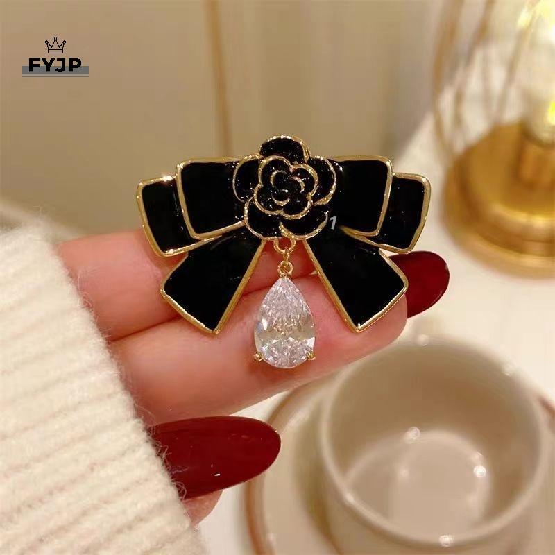 Corsage Pin Thổ Cẩm Dầu-Drip Kim Loại Phù Hợp Cho Attire Tang Lễ Và Quần Áo Thanhs Lịch