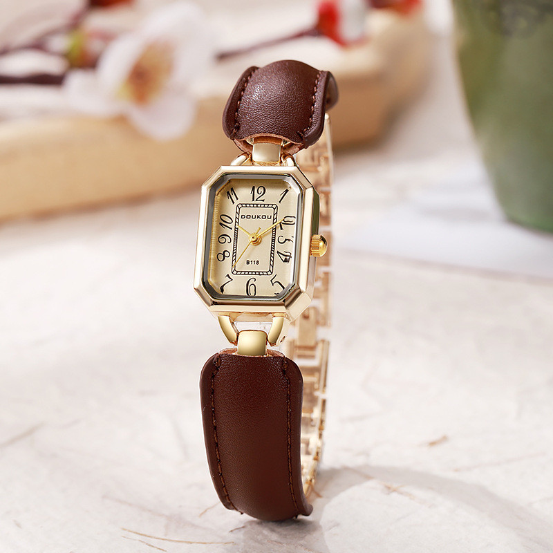 DOUKOU Nữ Vòng Tay Đồng Hồ Retro Cao Cấp Đồng Hồ Nữ Phong Cách Chanel Niche Thạch Anh 3.10 B
