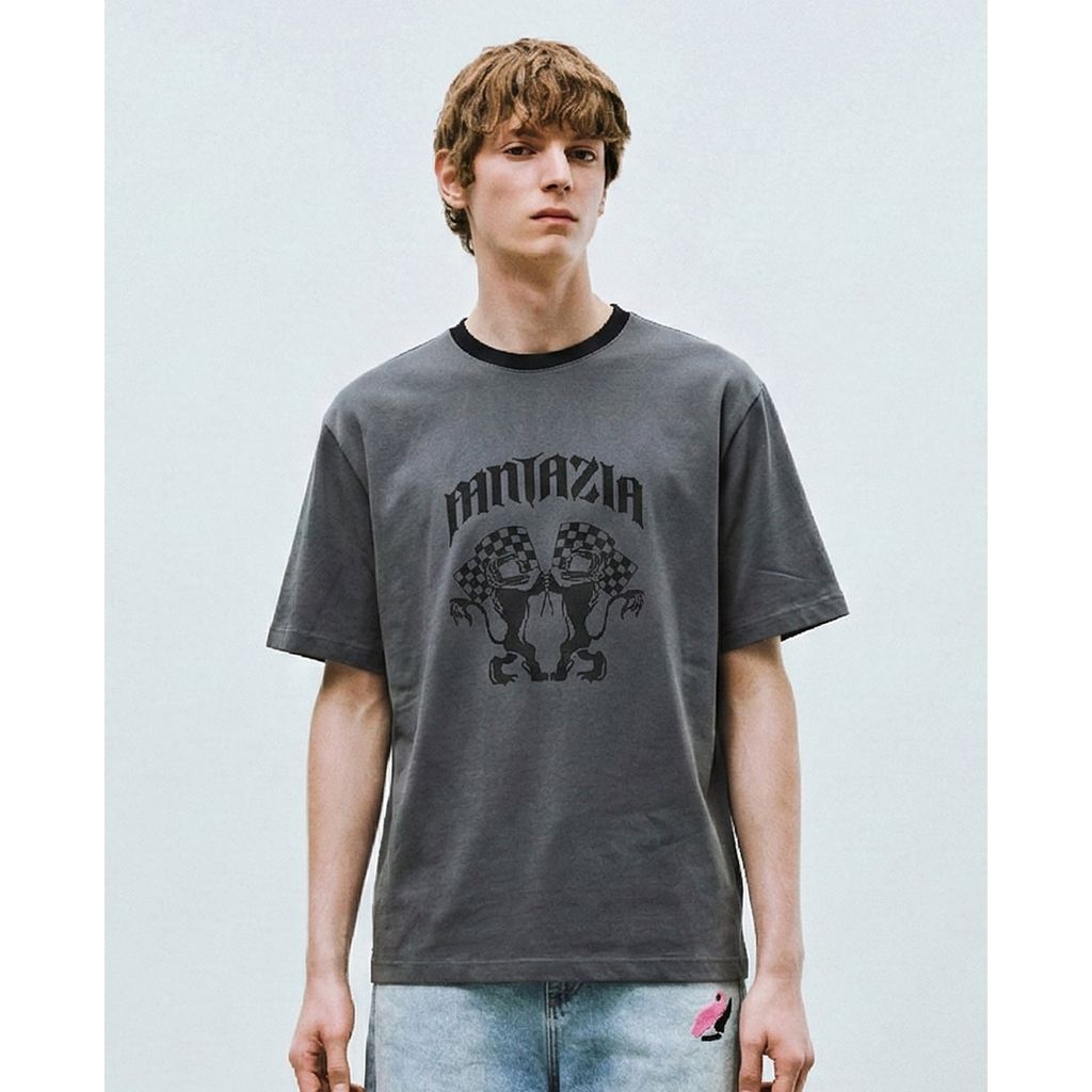 URBAN REVIVO - Áo thun nam cổ tròn tay ngắn in hình UMM450161-B5A