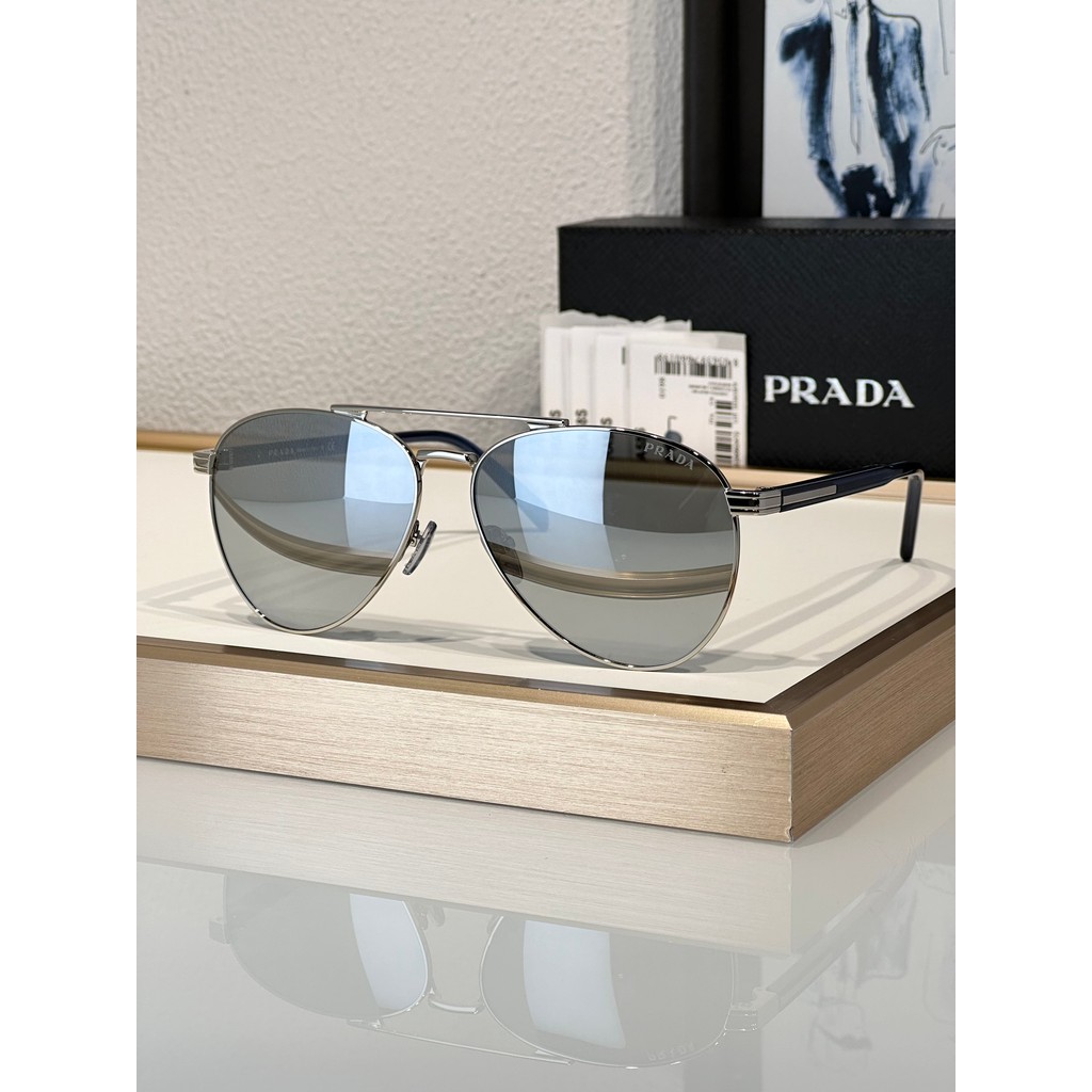 PRADA2026 Đầu Xuân Phong Cách Mới Mắt Nam Nữ Cặp Đôi Kính Mát Đa Giác Chống Cháy Nổ Khung Tròn Siêu Nhẹ Đổi Màu Pháp Giới Hạn HDLY