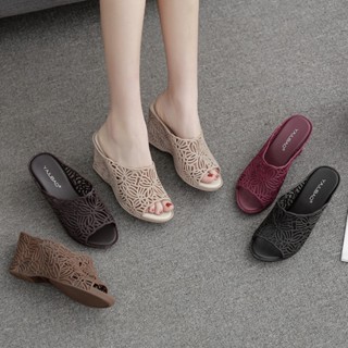 Rỗng Cao Gót Thạch Dép Nữ Chống Trơn Trượt Nhựa Nêm Gót Giày Sandal Dép Thời Trang Ngoài Trời Mặc Đế Dày20260308