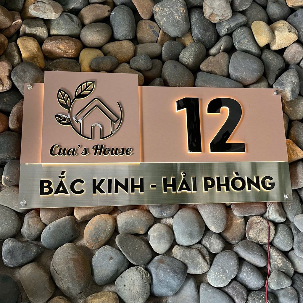 BIỂN SỐ NHÀ DECOR. Mica nền in UV kết hợp inox xước bạc. Nội dung nổi có đèn led  - BSN-PMV524