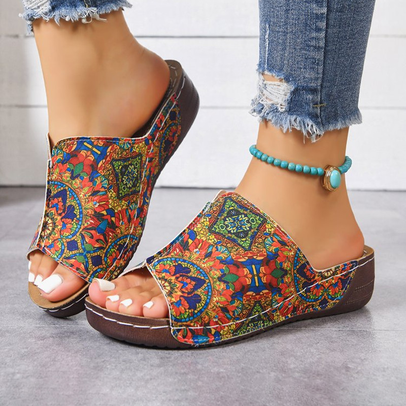 Cùng Ngày Giao Hàng Nữ Giày Sandal Bohemian Nêm Gót Giày Nữ Nhẹ Chống Trơn Trượt Giày Đi Biển