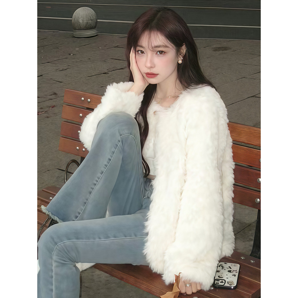 Fur Top lông thú nữ, thời trang và thân thiện với môi trường cho mùa thu đông 2025