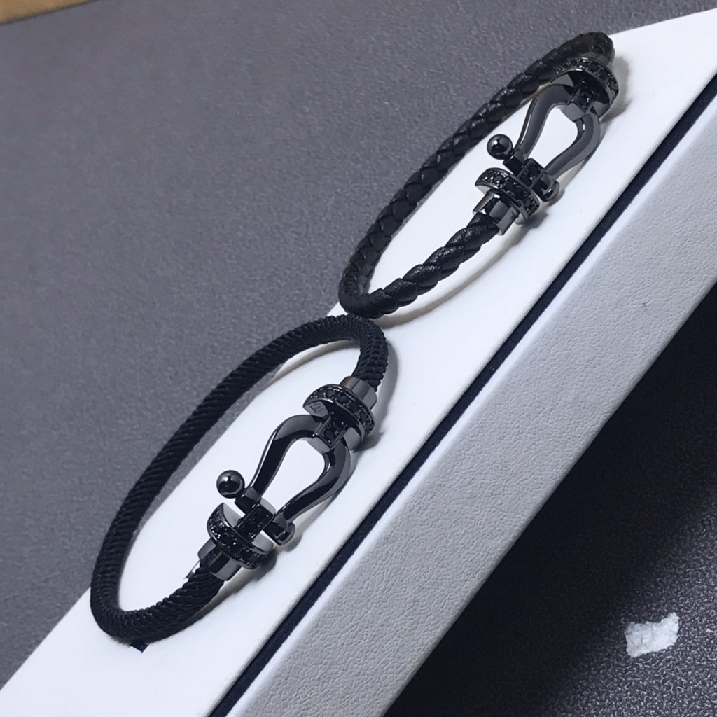 Spot Goods#European and American style full diamond black-plated gold horseshoe buckle half-diamond 