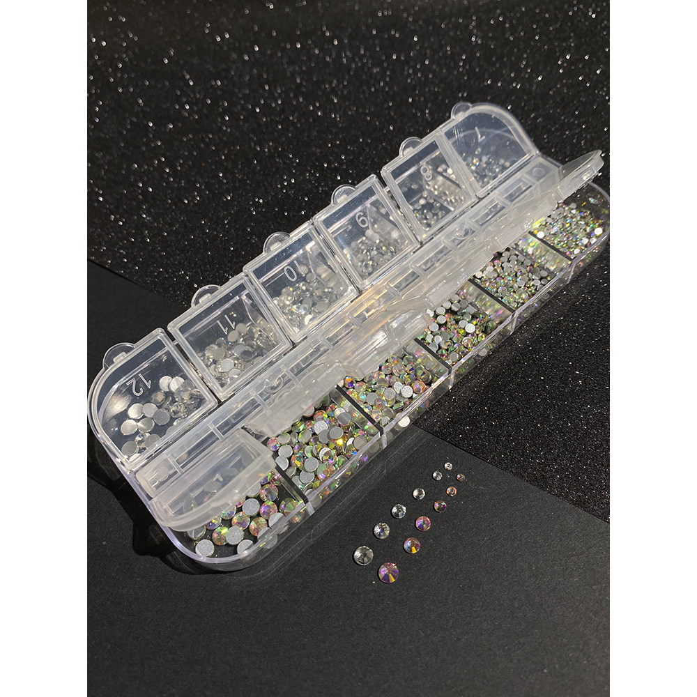 Cô Dâu Trẻ Em with Bling Eye Makeup - Sắc Nét trên Sân Khấu