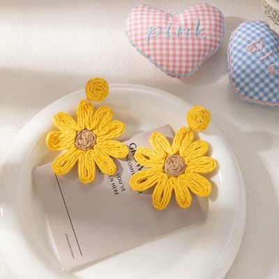 Pinkdudu Raffia Bông Tai Hoa Cúc Dệt Tay Hoa Dangles Bohemian Đi Biển Phong Cách Kỳ Nghỉ PD2463