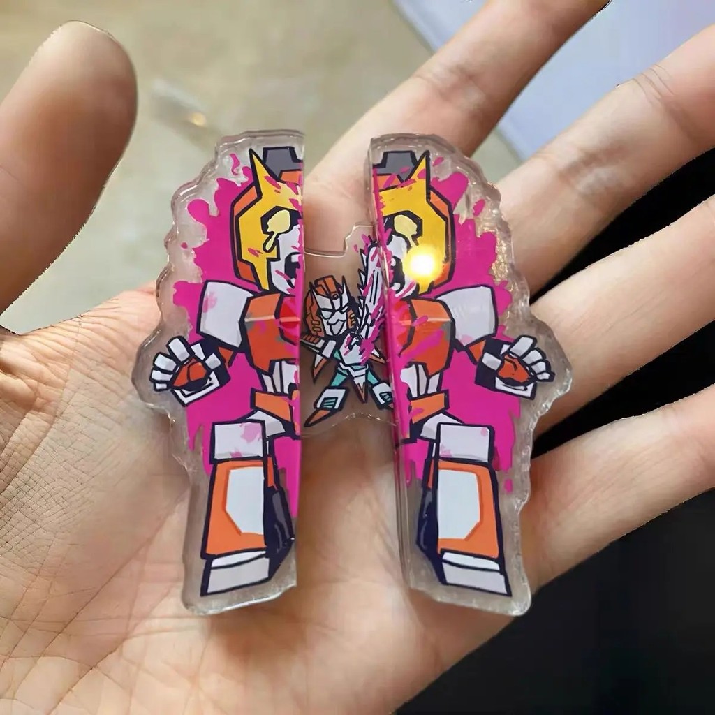 Móc khóa Anime Transformers Ratchet Pipes IDW chất liệu Acrylic Mica mô hình Robot phụ kiện trang tr