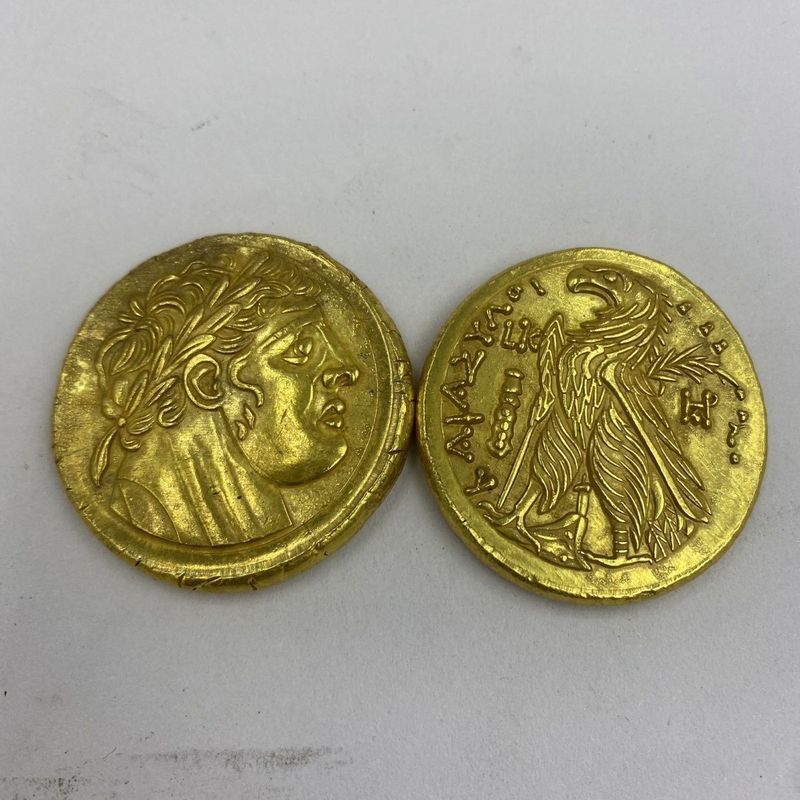 Đồng xu cổ đại Đồng xu vàng Đồng vàng nguyên chất Đồng vàng đại bàng đứng La Mã cổ đại Đồng xu vàng 
