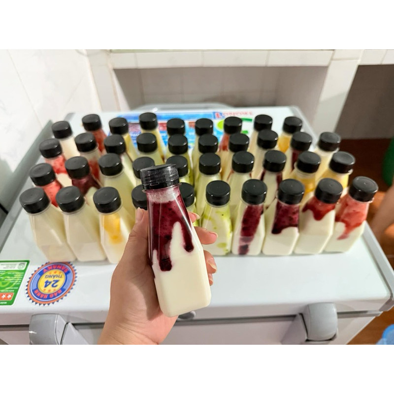 Combo 50 Chai Nhựa Vuông Tháp 150ml Kèm Nắp.Chai Vuông Vát 150ml