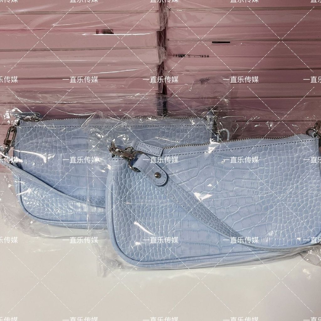 Aespa concert offline flash peripheral, blue bag small card set brand new and unopened