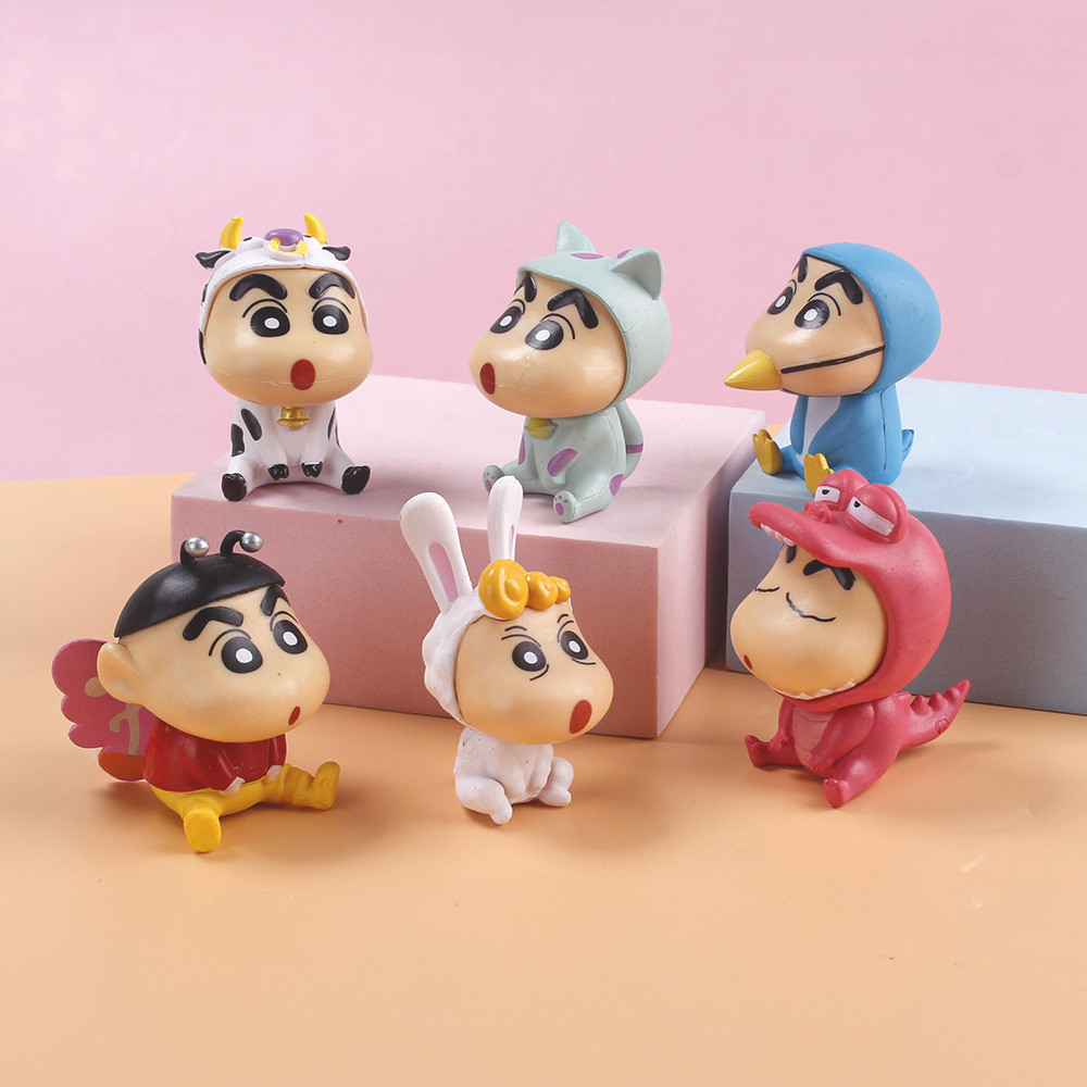 DZ Crayon Shin-Chan Trang trí ô tô Cross-Dressing Shin-Chan Doll Sáng tạo Độc đáo Phụ kiện nội thất 