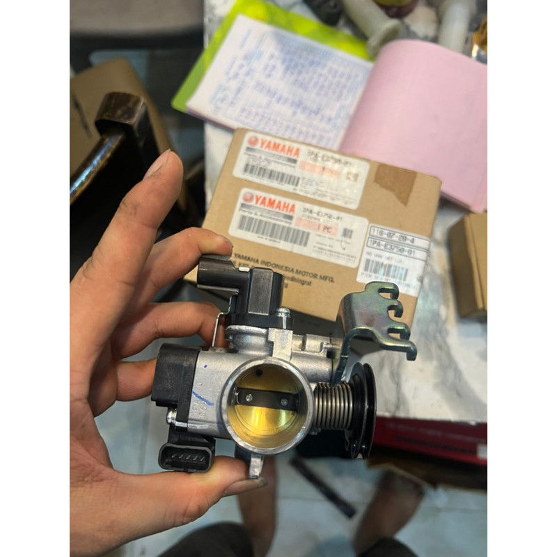 hỏa tốc bình xăng con bxc họng xăng bộ chế hòa khí chính hãng yamaha r15 mt15 fz150i tfx xsr155 fz15