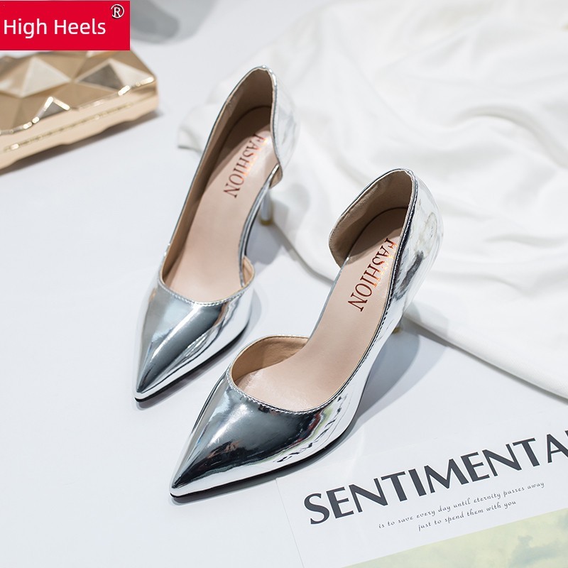 cao gót 3 phân cao gót 5 phân Giày cao gót rỗng bên gợi cảm miệng nông khí chất màu bạc gót vừa