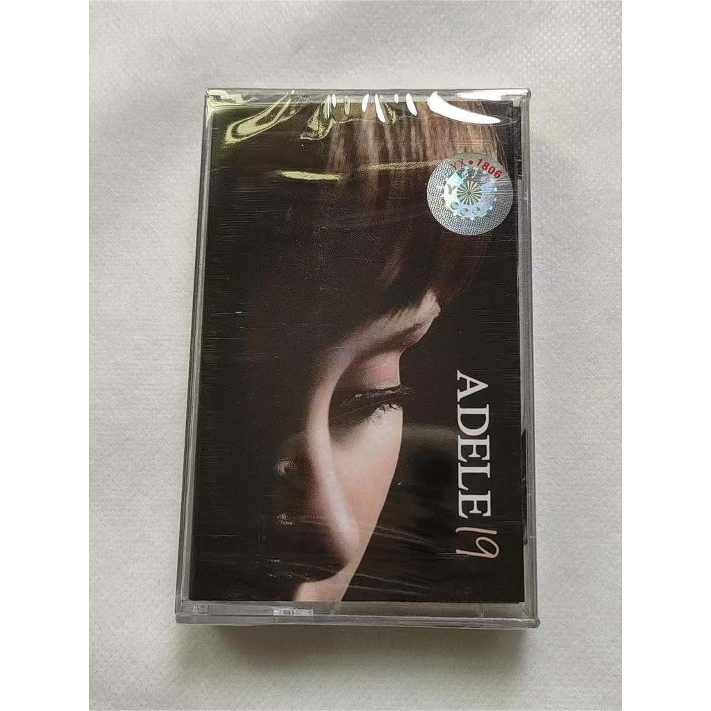 Album Cassette ADELE 19 19 19 băng A0101