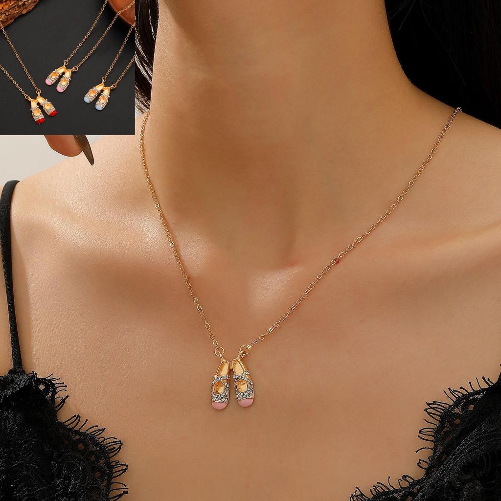 Giày khiêu vũ ballet phong cách Mary Jane với vòng cổ ánh sáng và xu hướng dây xích sang trọng