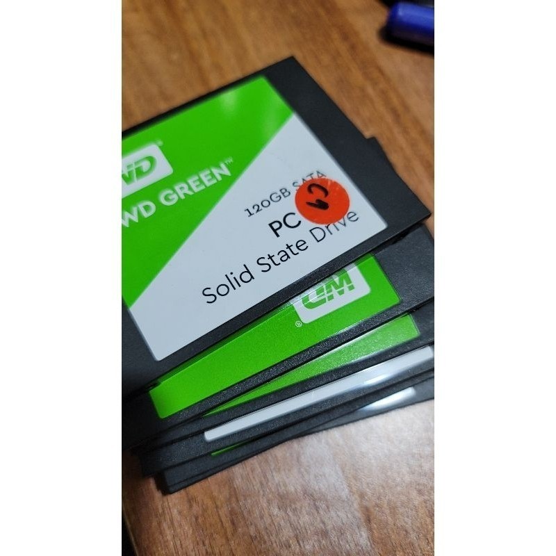Ổ cứng SSD WD Green 120GB 2.5" SATA3 ( Hàng zin tháo máy Korea sức khỏe trên 90%). Bảo hành: 6 tháng