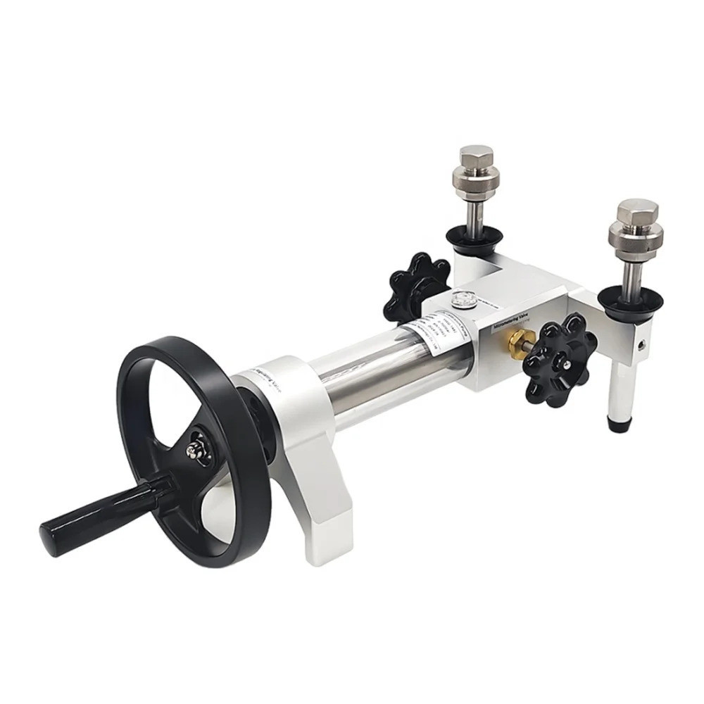 700 Bar Portable Hydraulic Pressure Calibrator Pump Testing Comparator Pump with Suitcase for Pressu