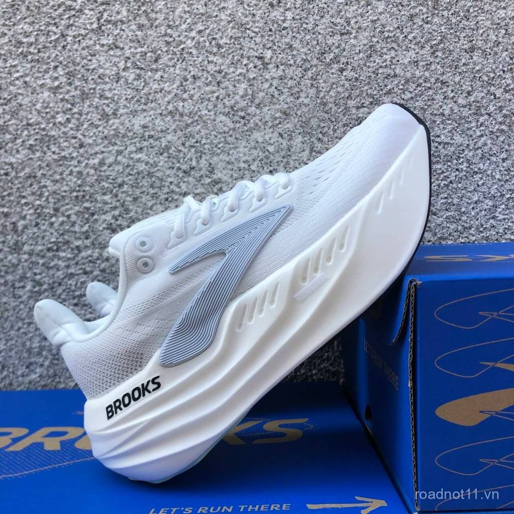 Giày chạy bộ Brooks Glycerin Max với đệm marathon và đế dày