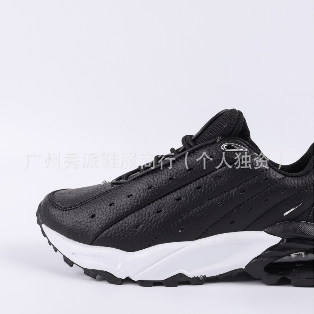 Giày thể thao nam NOCTA có đệm khí, phù hợp cho các hoạt động ngoài trời và chạy bộ