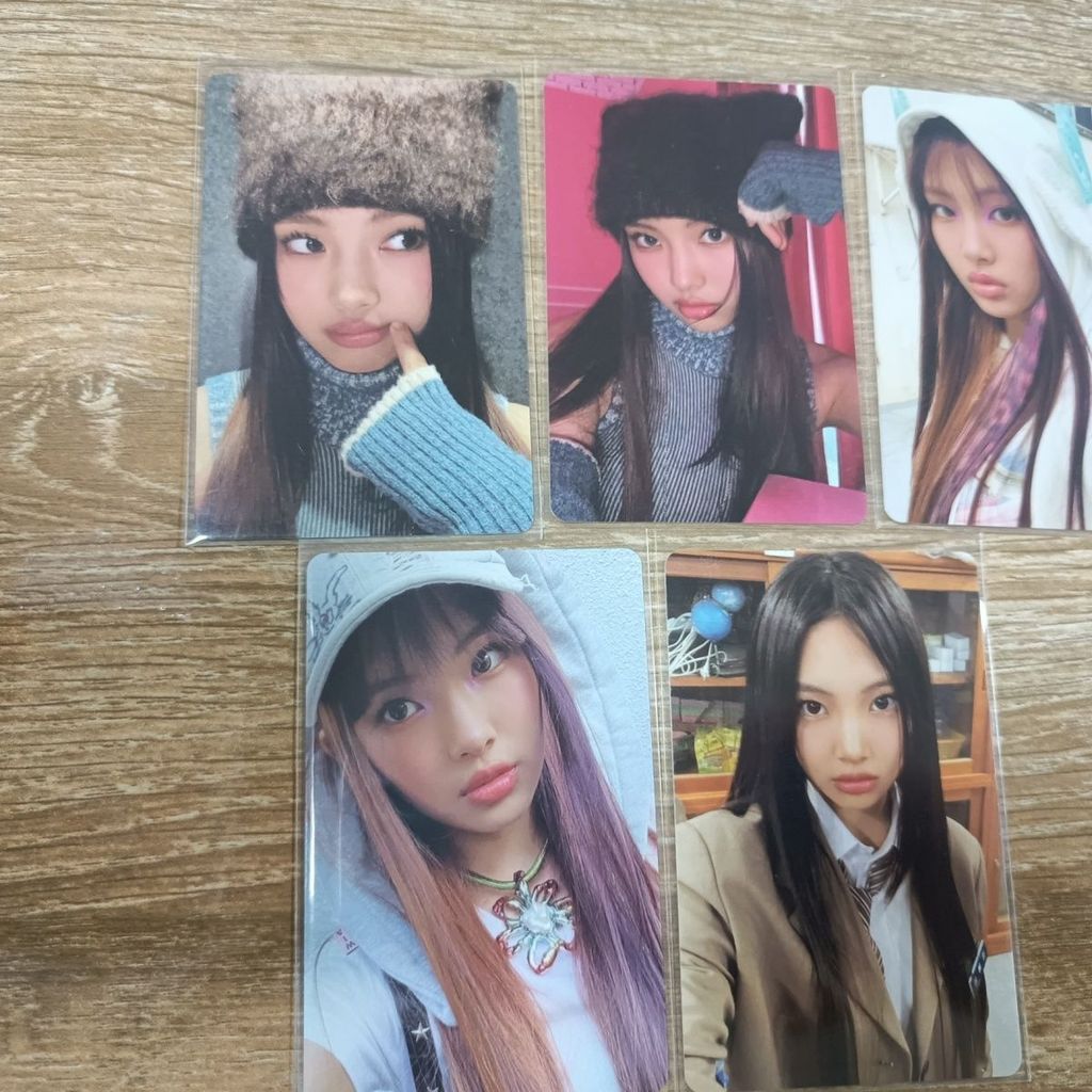 Sản phẩm chính hãng newjeans cá voi omg ditto trung đoàn niêm phong đơn hàng chỉ có thẻ nhỏ Kim Min 