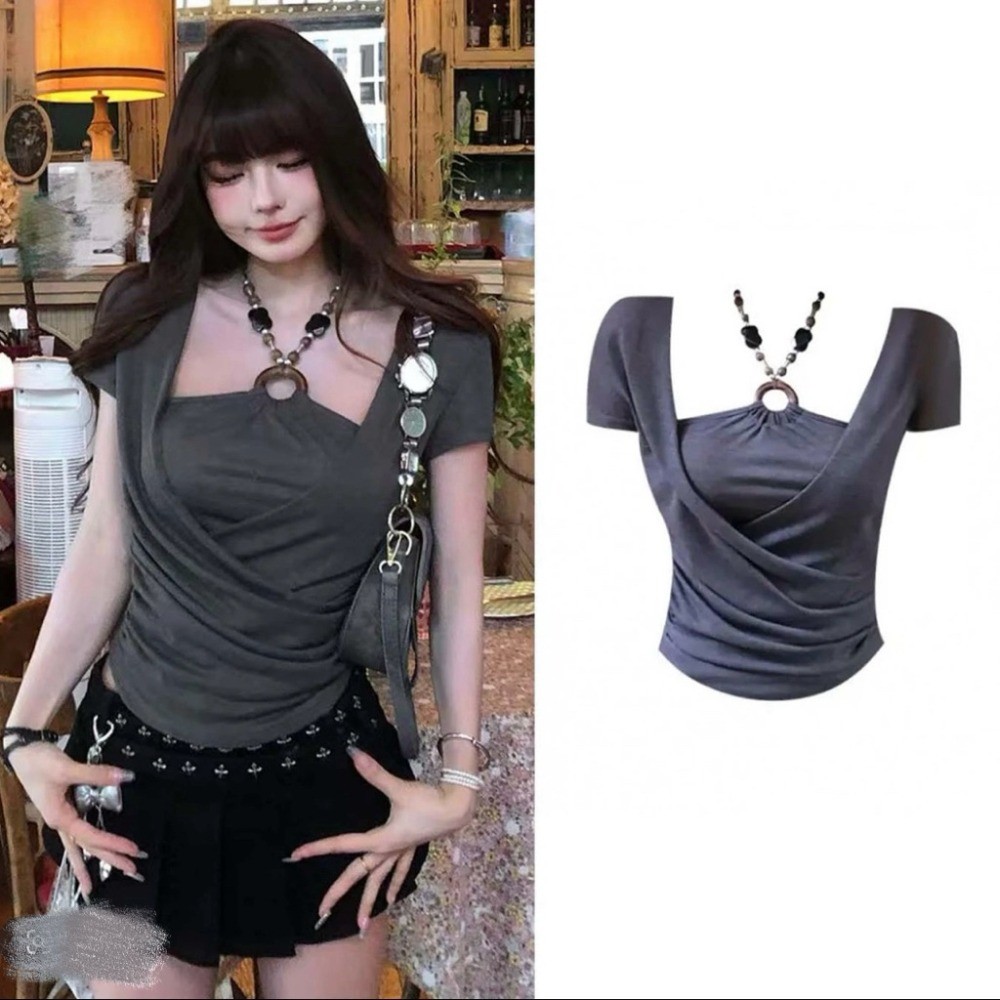 New Áo Thun Phối Cổ Yếm Đính Hạt Style Hothit Ngắn Tay Cổ Vuông Xám Tôn Da Ôm Body Xuân Hè Âu Mỹ Style | BigBuy360 - bigbuy360.vn
