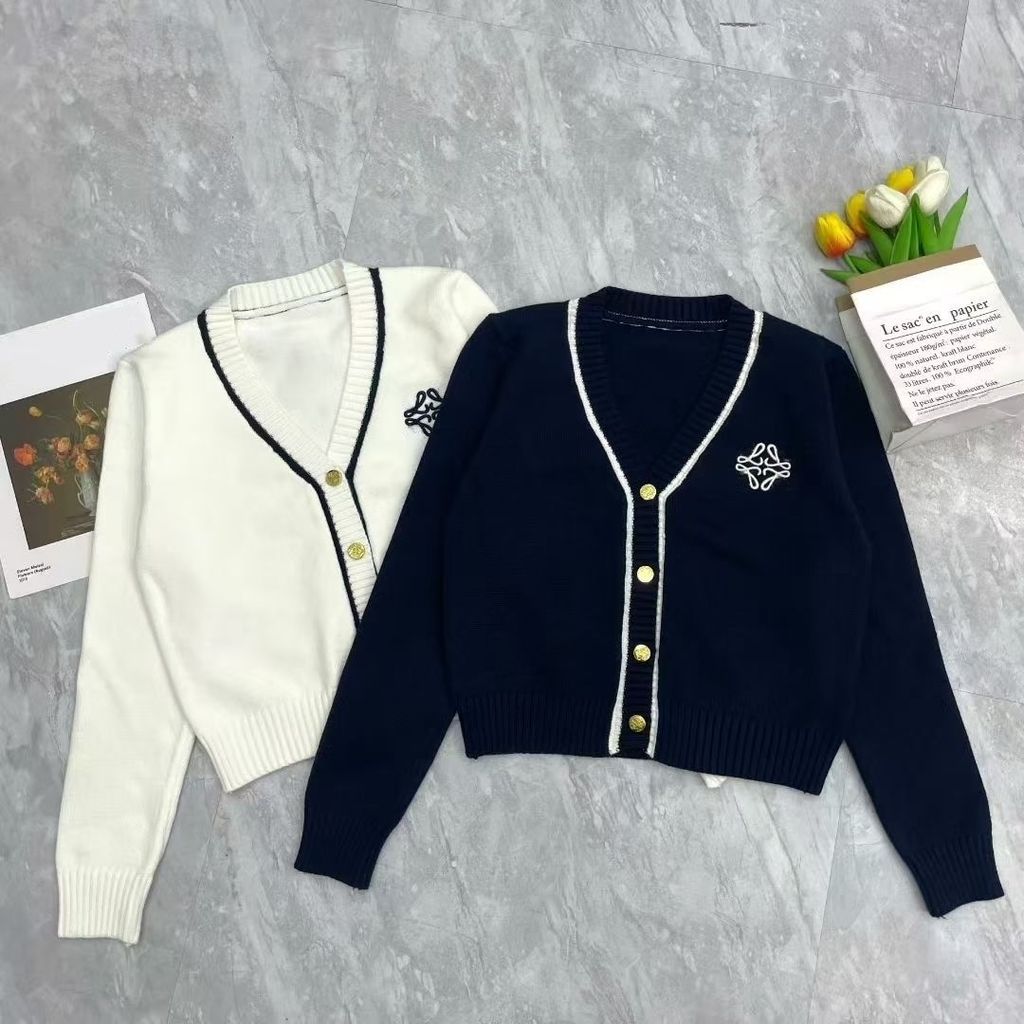 LOEWE2256 Áo len dệt kim mùa thu đông Áo len mỏng vừa vặn