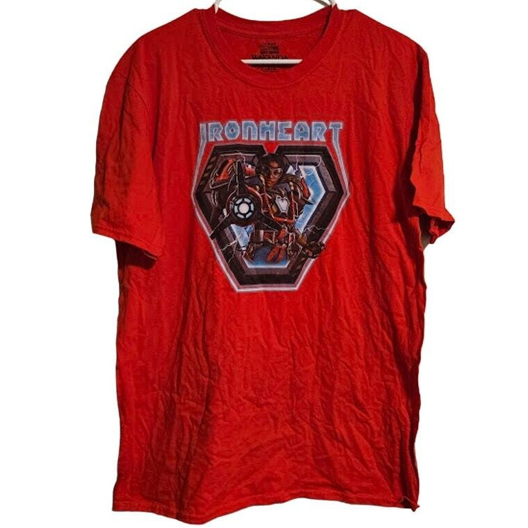 Áo Thun Iron Print Heart Shape - Xu Hướng Mùa Hè 2026