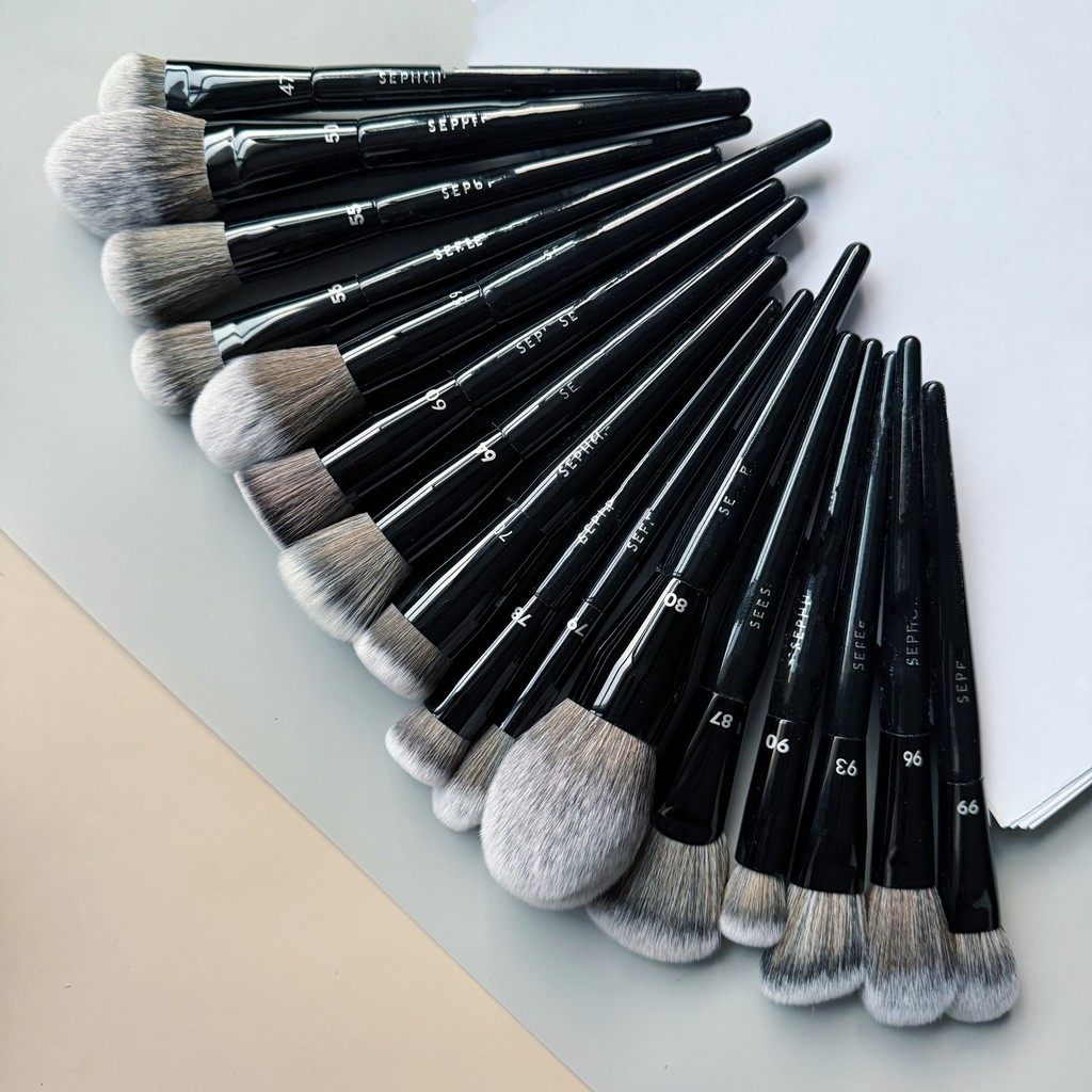 Preferred in-stock items#Silk House's new Flan series includes foundation brushes, eyeshadow brushes