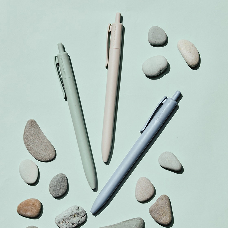 Nhật Bản UNI UNI Mitsubishi jetstream Medium Oil Pen Ocean Limited Nhanh Khô Đơn Giản Bấm Đổ Lại Bút