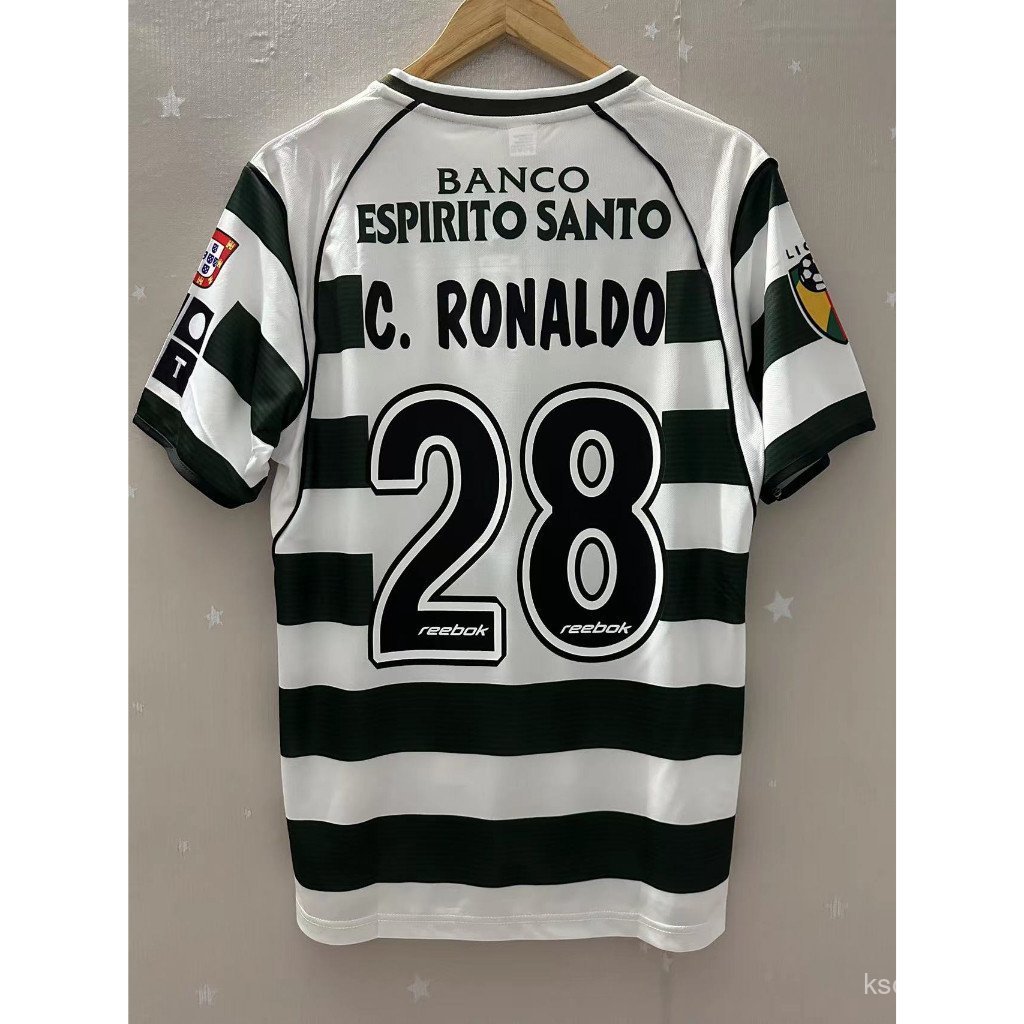 <[CDATA[Áo bóng đájersey retro Bồ Đào Nha 2001-2003 sân nhà phiên bản Ronaldo]]>