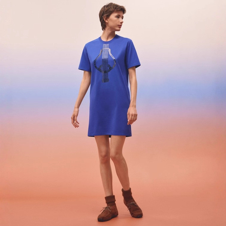 Her*Versatile street-style letter print short sleeve shirt T The shirt is super slimming and has a s