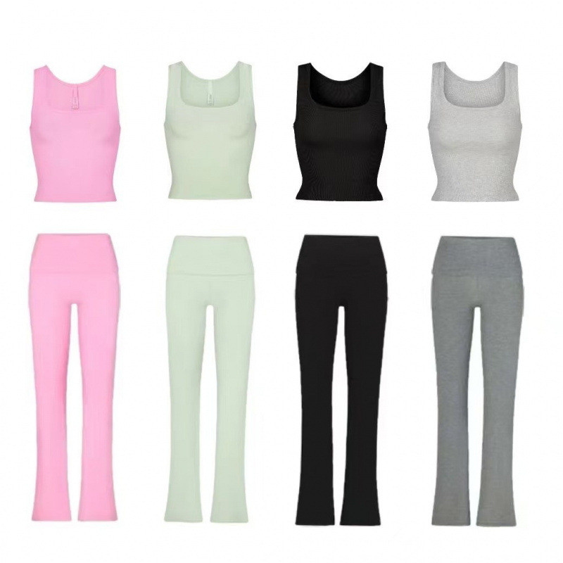 Skims Kardashian Style SOFTLOUNGETANK/FOLDOVERPANT Casual pants