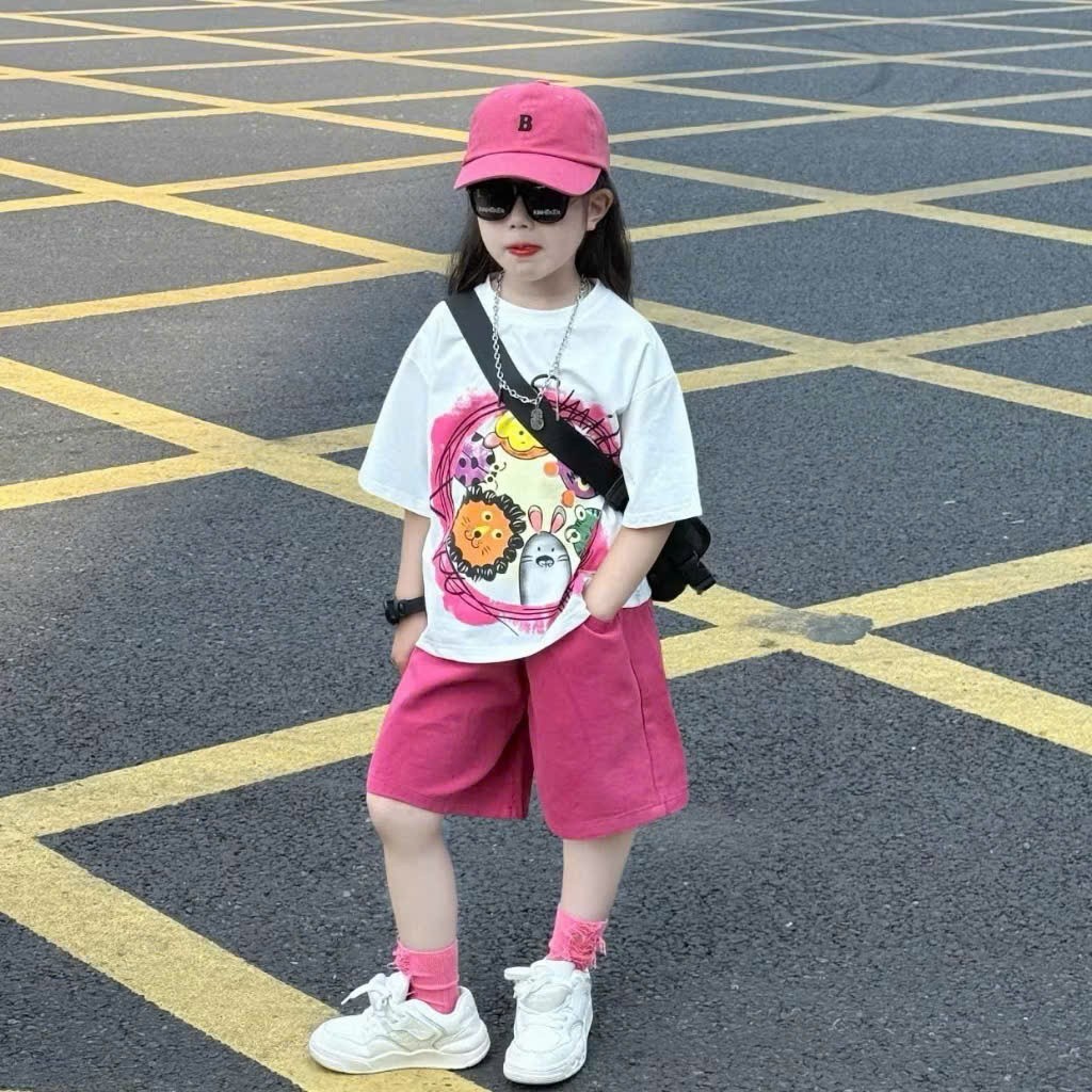 NHẬT HÀ - Set quần áo bé gái size đai từ 21-55kg T40 gồm áo phông chất cotton mềm mát và quần Kaki đùi form thoải mái.