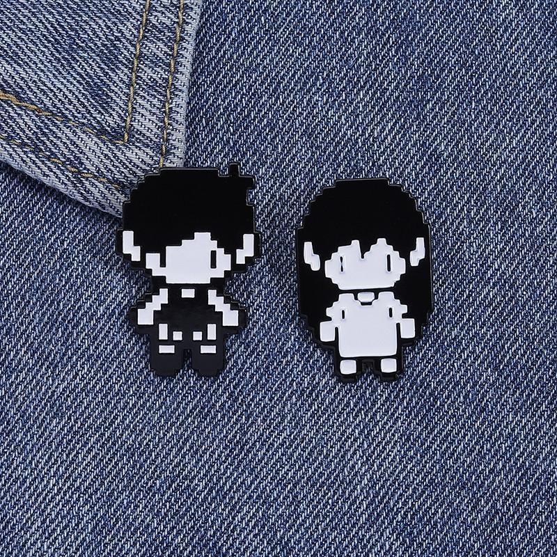 Unisex Omori Pixel Trò Chơi Nhân Vật Thổ Cẩm Hoạt Hình Cặp Đôi Kim Loại Huy Hiệu Pixel Phong Cách Qu