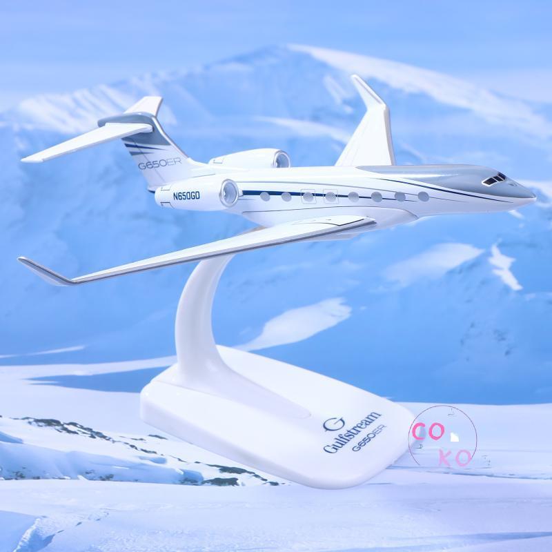 Mô hình máy bay Gulfstream G650/G650ER tỉ lệ 1:200 diecast
