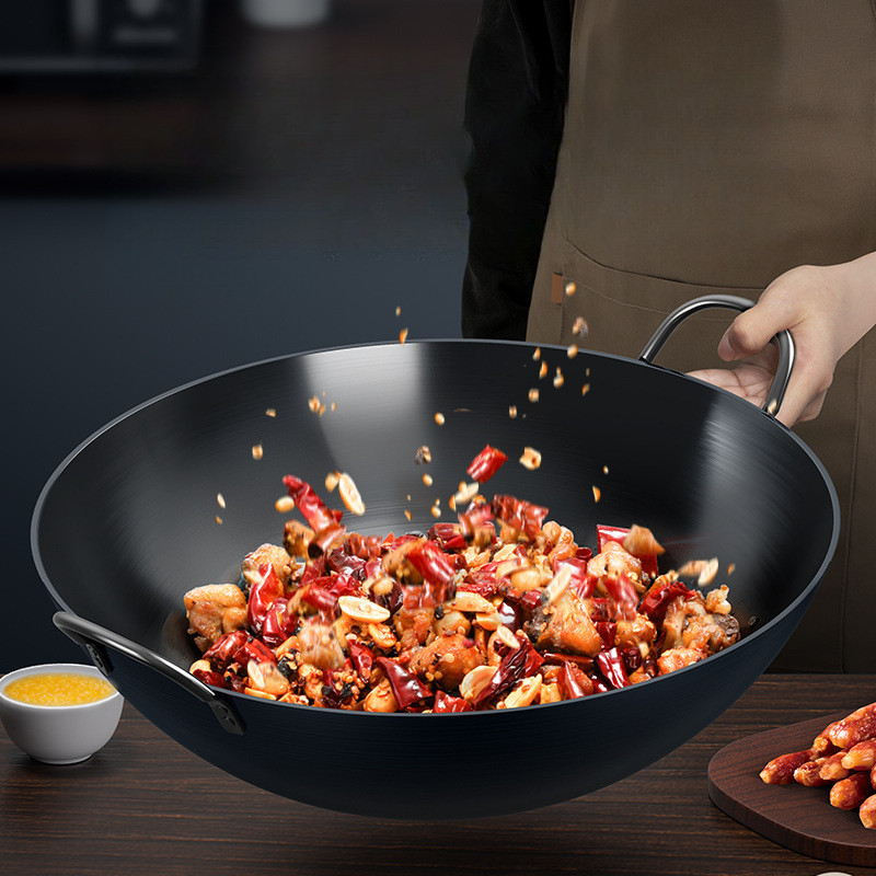 Chảo sắt kiểu cũ Chảo tròn đáy đôi tai sắt không tráng