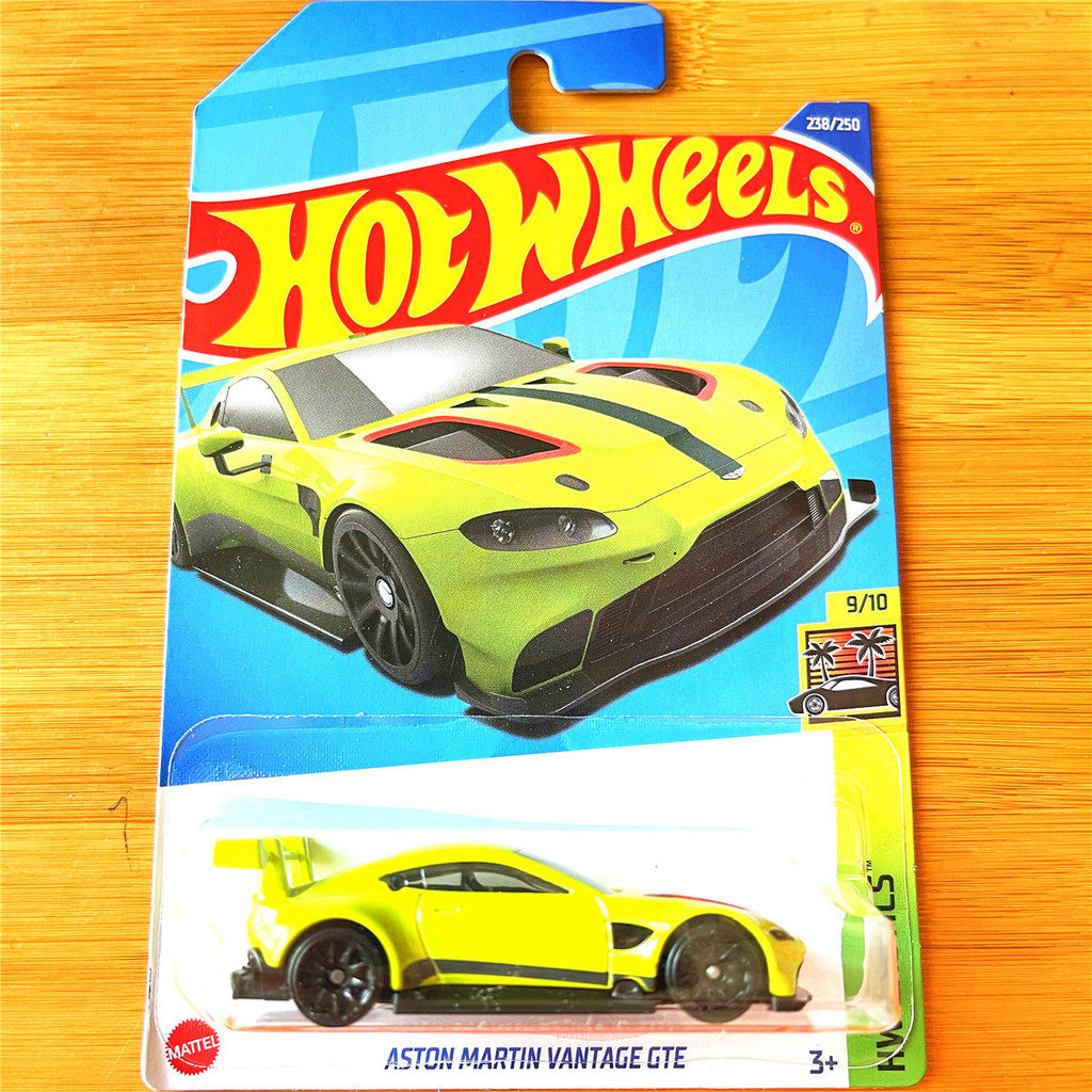 HẤP DẪN MẶT NÓNG ❈ ❈ ✷ ❈ 2022P ❈ ASTON MARTIN ✲ ❈ ❈ ❈ ❈ VANTAGE