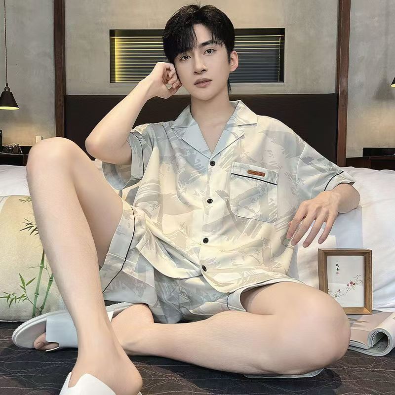 Bộ đồ ngủ nam Bộ đồ ngủ nam Bộ đồ ngủ bằng lụa băng Bộ đồ ngủ nam ngắn tay 2026 Youth Thin Silk Loun