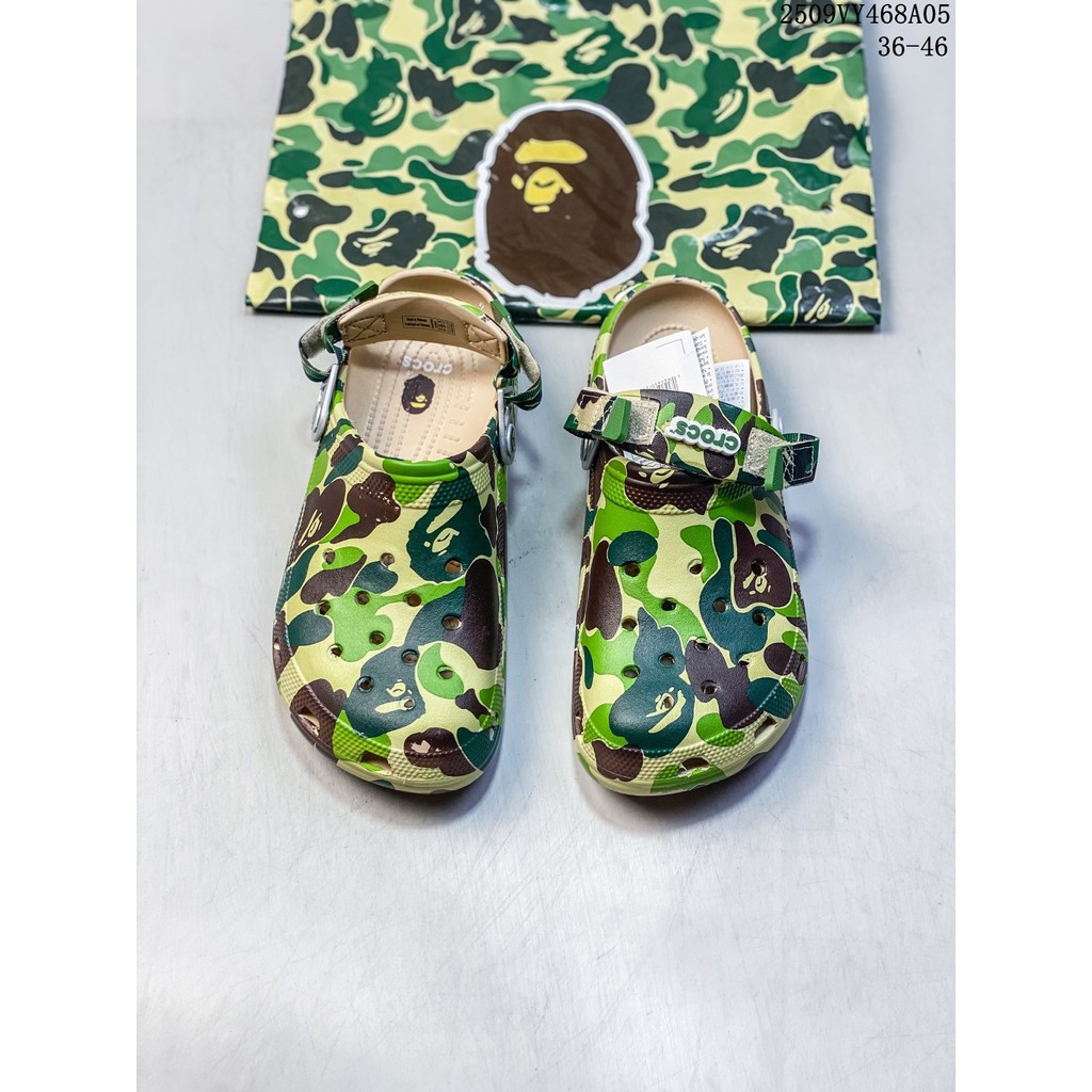 Crocs Classic Clog Crocs Classic Clog Full Range Dép đi biển thông thường Dép sandal 5NZ1