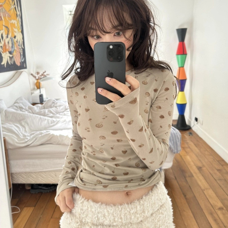 [FaithGet] Mùa xuân 2026 Hàn Quốc Dongdaemun fl * tta Áo thun dài tay cổ tròn in hình nấm Top Nữ