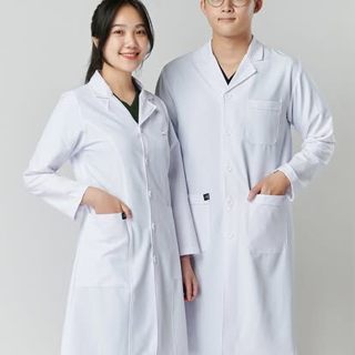 Áo Blouse Trắng bác sĩ MedStyle, Chất Cotton Hàn Cao Cấp, Thấm Hút Mồ Hôi Tốt, Không Nhăn