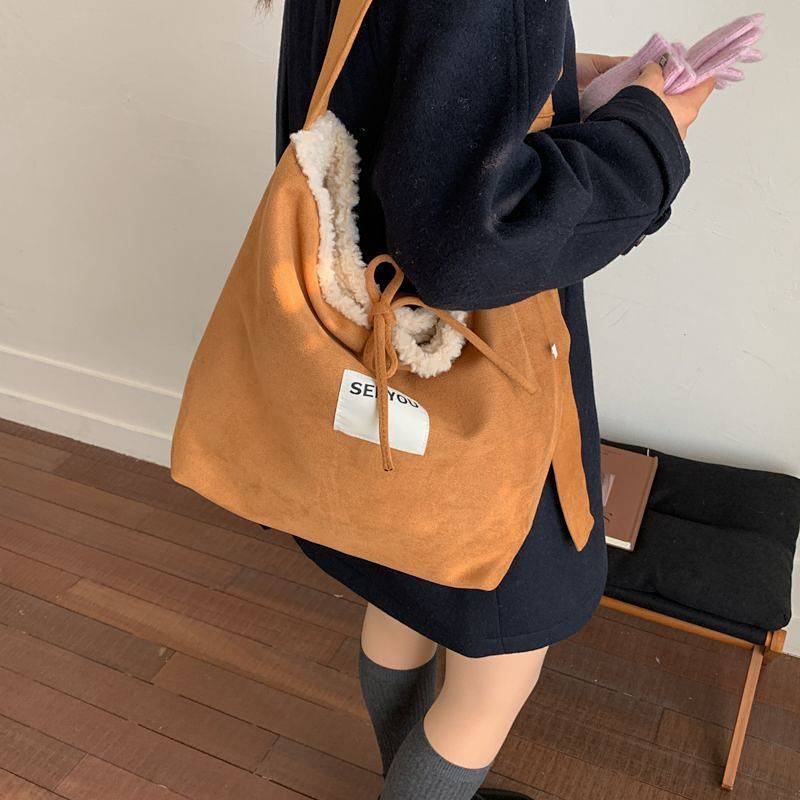 Korean Style Reversible Lamb Wool Bucket Bag Embroidered Shoulder Messenger Bag Lazy Tote Bag HedM