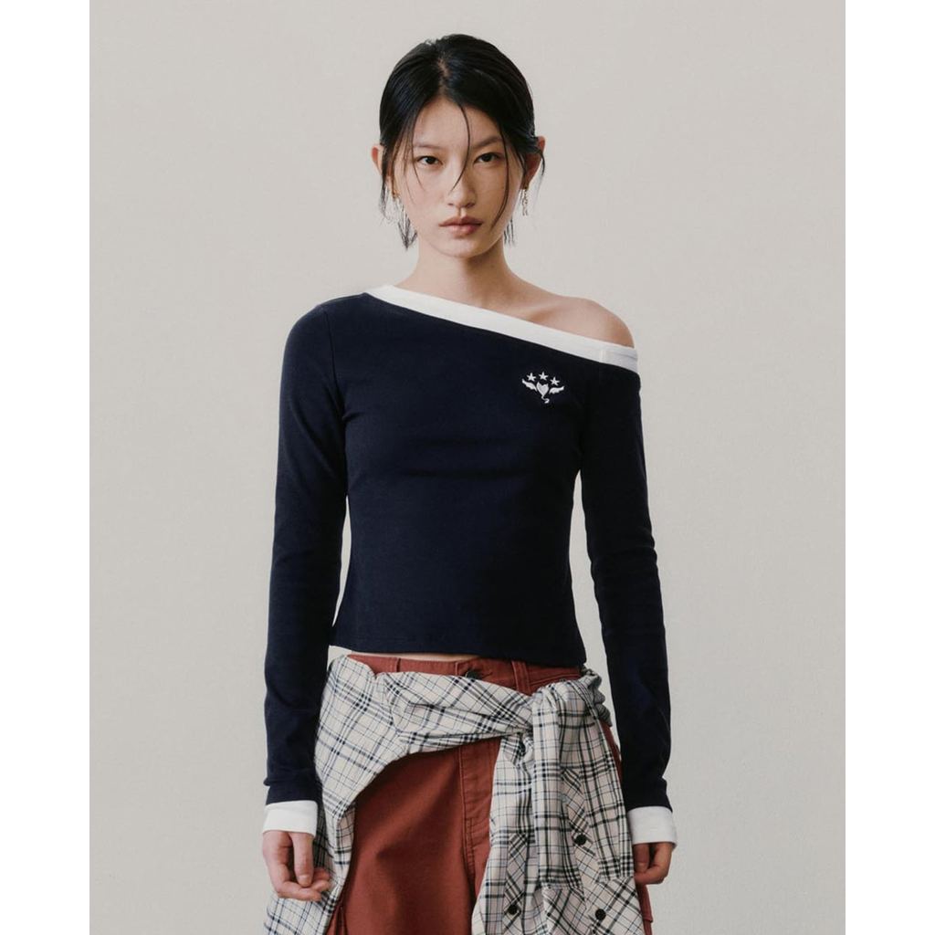 URBAN REVIVO - Áo thun nữ tay dài lệch vai phom ôm_UYV460032-L8A