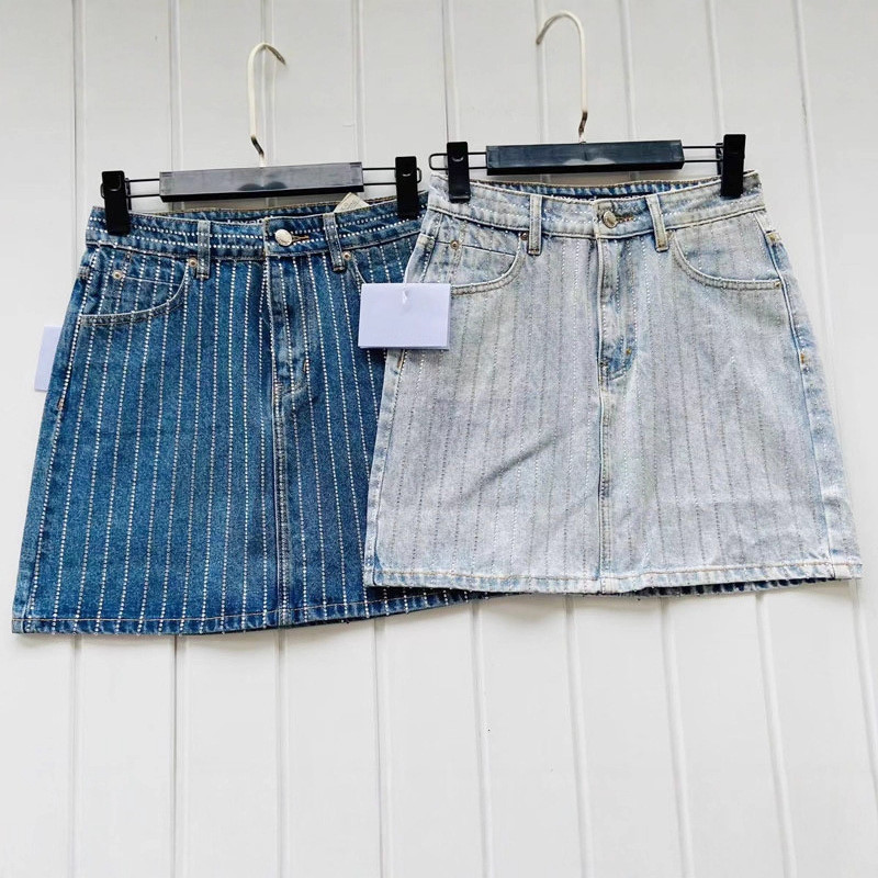 AW High-waisted striped rhinestone denim skirt, bodycon mini skirt with heavy-duty rhinestone embell