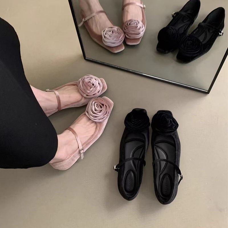 Mary Jane Giày Đơn Nữ 2025 Phong Cách Mới Đế Bằng Pháp Retro Chống Trơn Trượt Phong Cách Chanel Đi Lại Giày Đậu Hà Lan / Hạt 3.17