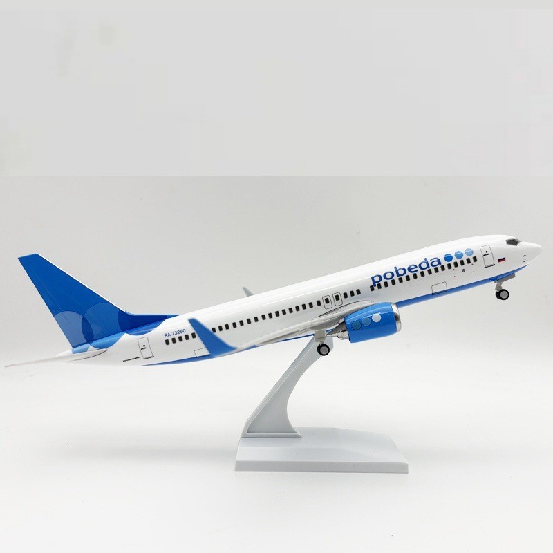 Máy bay 30CM Model 737 Nga Victory B737 Máy bay hành khách dân dụng có đèn có bánh xe
