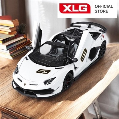 Mô Hình Xe Lamborghini SVJ Tỷ Lệ 1:18 Bằng Kim Loại Cao Cấp